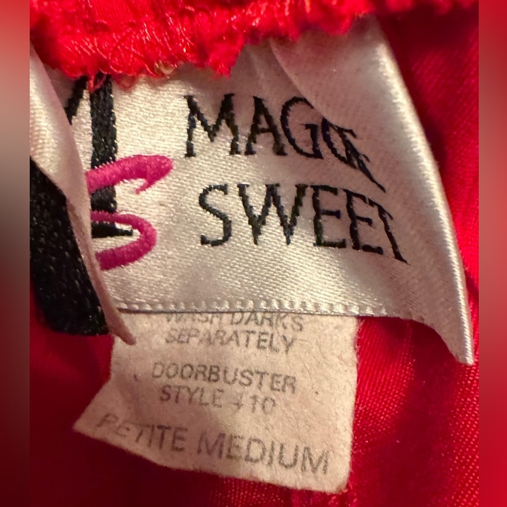 Maggie sweet Vibrant Red Pants medium petite - Picture 3 of 4